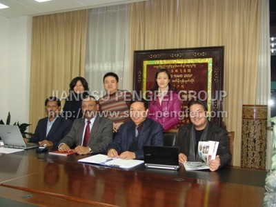 Chairman Wang Jiaan sign contract for 1500t cement production line with India AMRIT-CEMENT